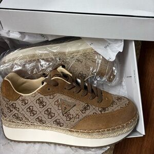 GUESS womens Stefan platform espadrille sneaker